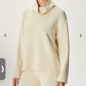 Outdoor Voices Stratus Funnel Neck Womens S